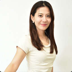 ピラティスインストラクター Kozue