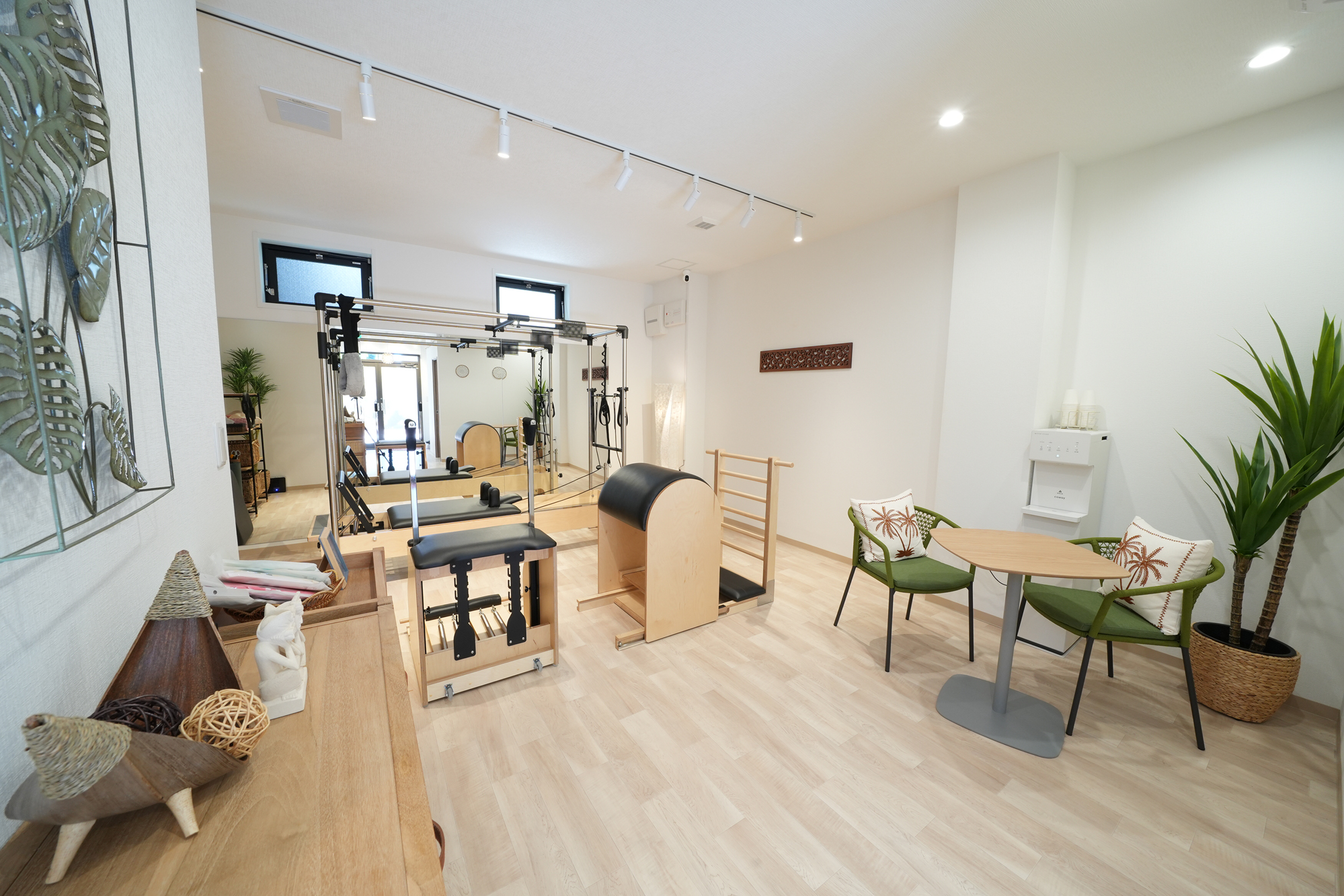 駒込店マシンピラティスの店内風景