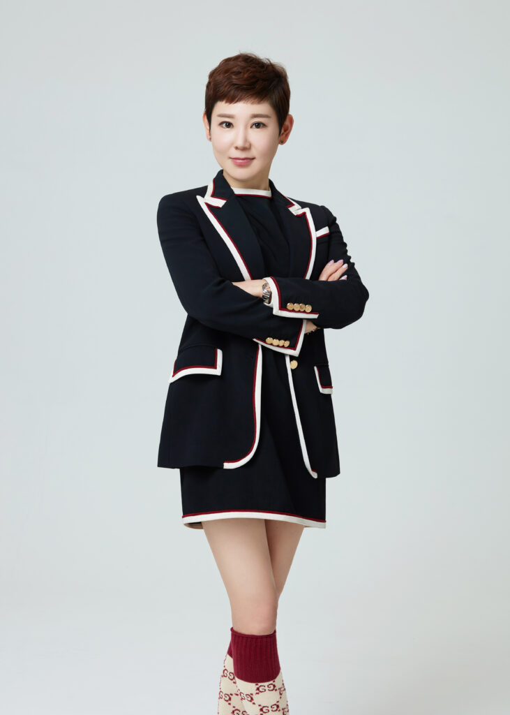 パク・ウンジュ（E.J PARK）