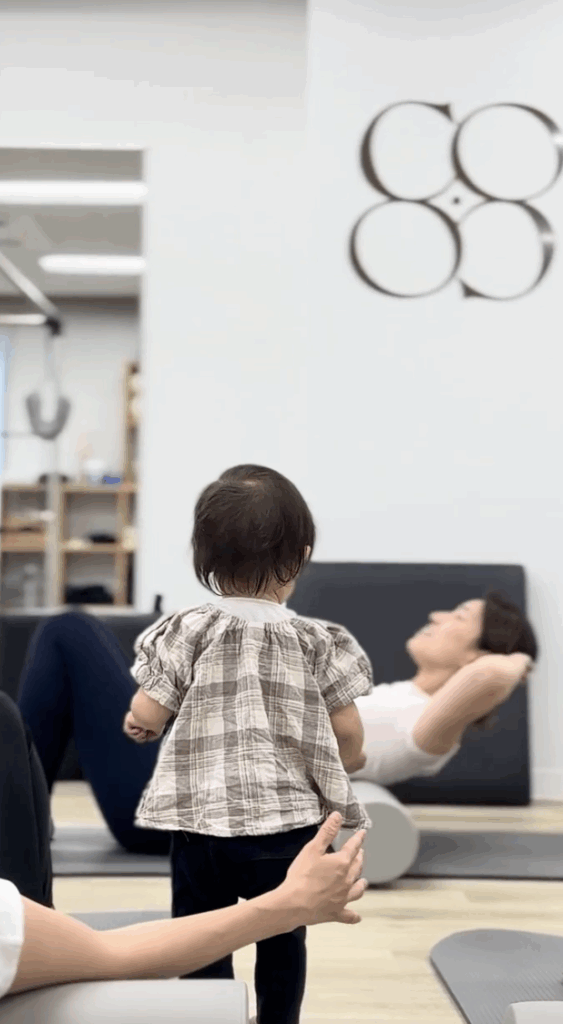 子連れピラティス　グループレッスン